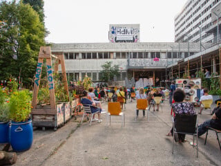 Das Haus der Materialisierung in Berlin macht Gebrauchtmaterialien zugänglich und zeigt auf, wie und mit welchem Vorteil man sie wiederverwendet.