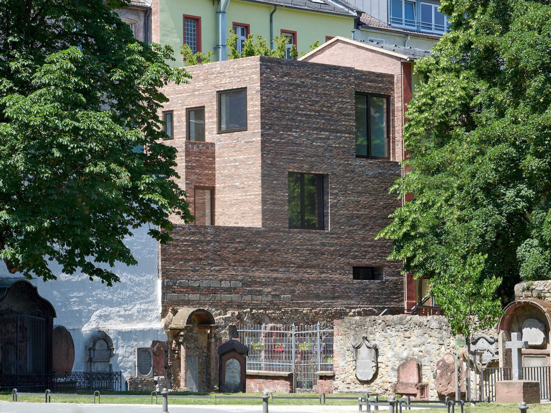 Hauptpreis Mehrschalige Bauweise: Stylepark am Peterskirchof in Frankfurt am Main von NKBAK, Frankfurt am Main