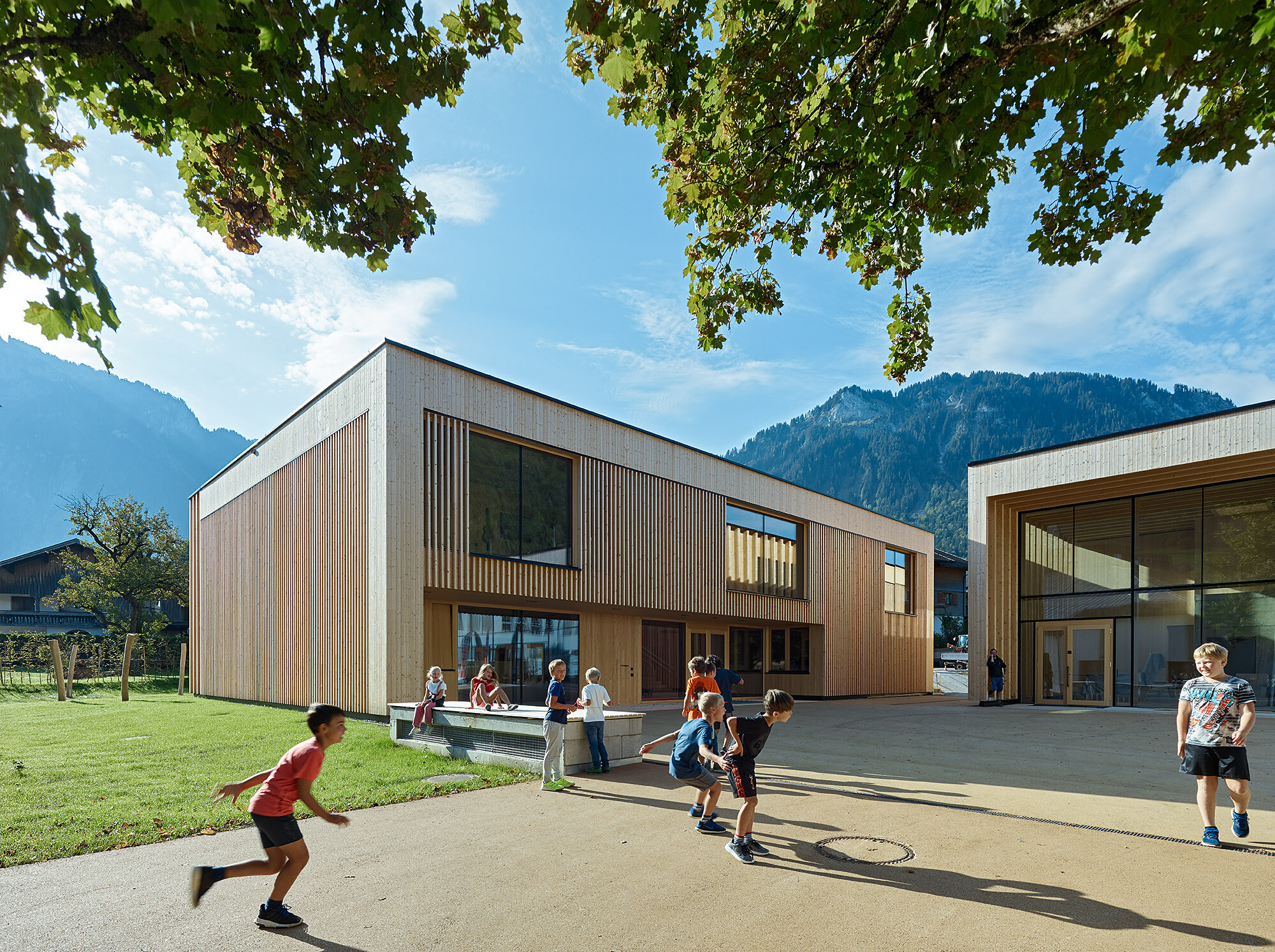 Kindergarten mit Außenspielfläche (Ansicht aus nördlicher Richtung)