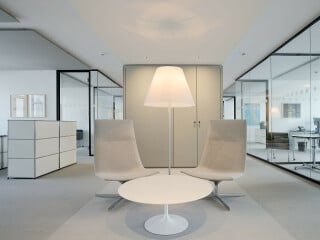 Die Büros der Firma Korn Ferry sind in der 6. und 7. Etage des Frankfurter Bürogebäudes untergebracht.