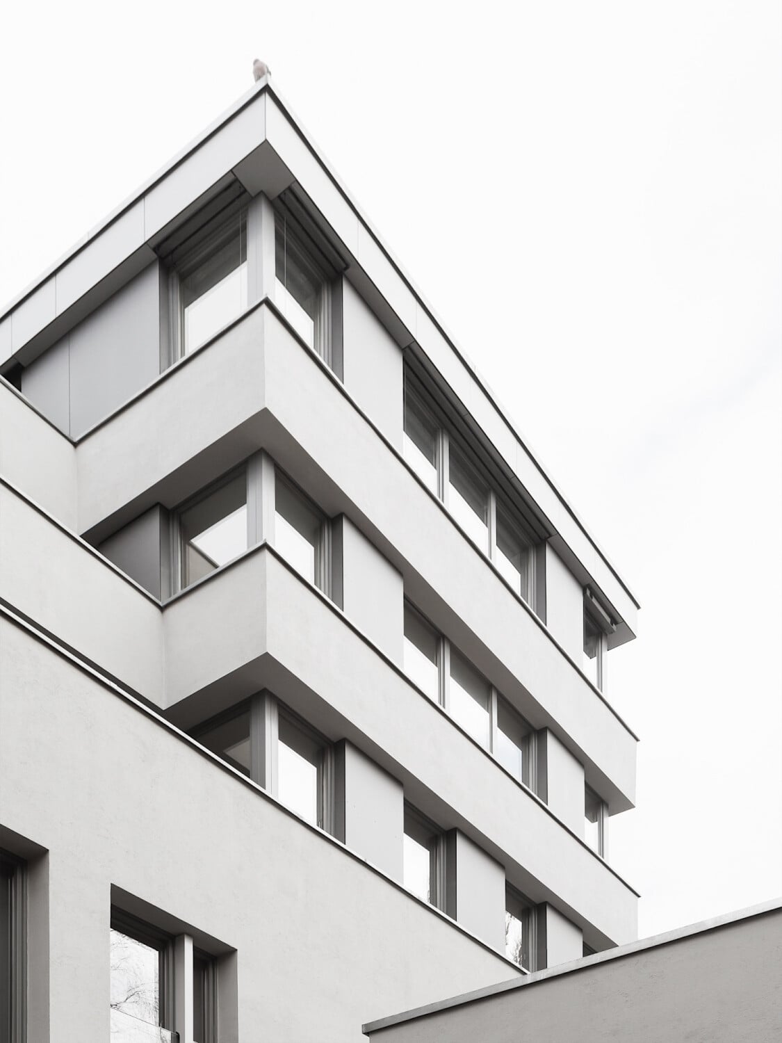 Insgesamt sind sieben Wohnungen in Größen von 80 bis 200 Quadratmetern geschaffen worden (im Bild: Südseite zum Hof).