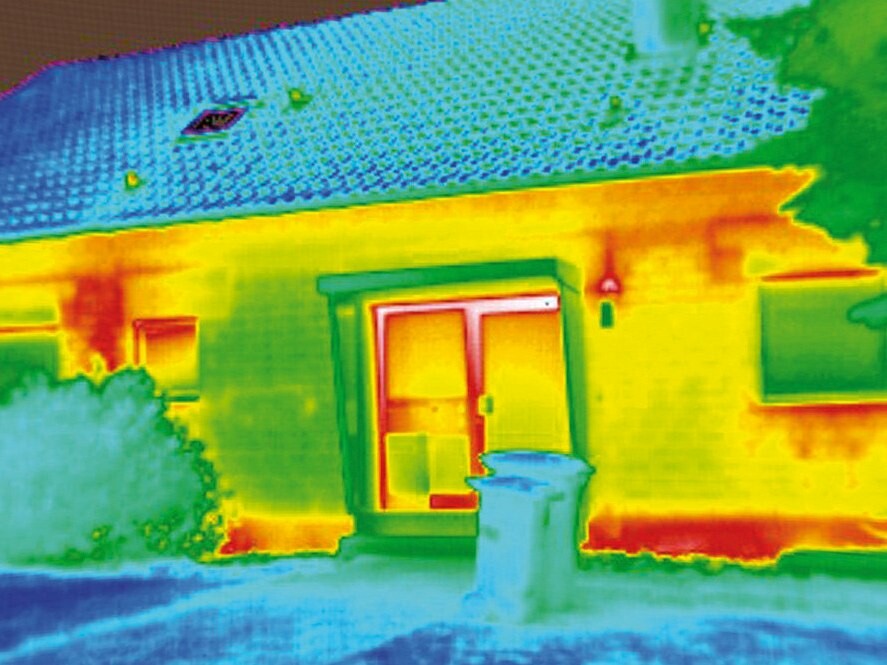 Wärmeverluste im Mauerfuß, an Stürzen und Fenstersimsen