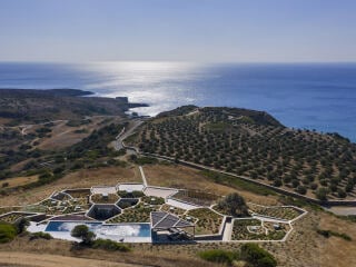 Hourglass Corral House auf Milos