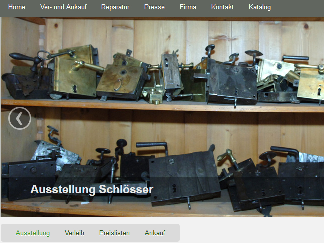 Aus den Epochen Klassizismus, Biedermeier und Historismus, überwiegend aber aus der Gründerzeit, dem Jugendstil und den 1920er-Jahren werden über insgesamt ca. 800 verschiedene Arten Tür- und Fensterbeschläge ausgestellt
