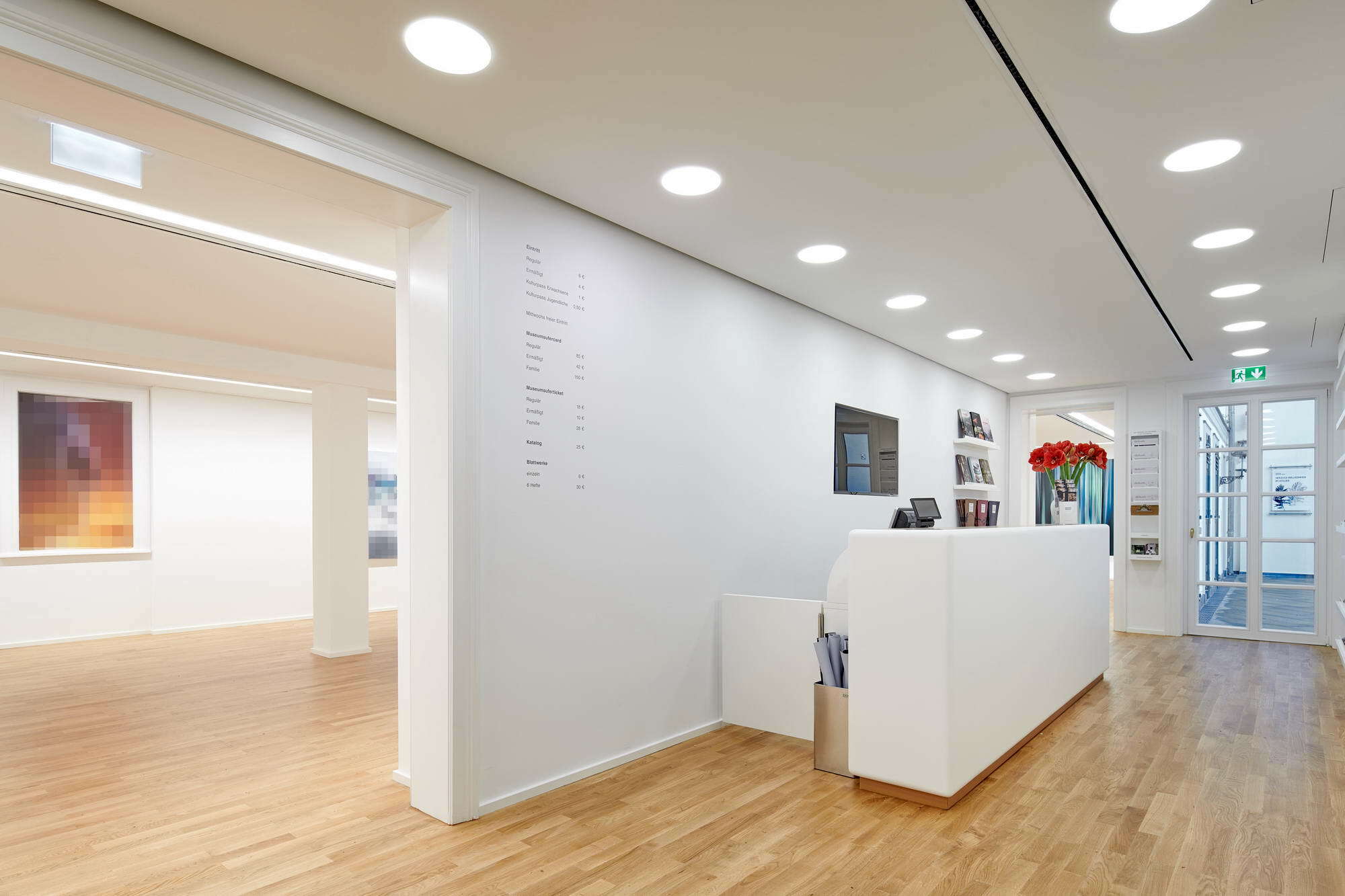 Architektonisches Konzept der Sanierungsmaßnahmen war die gestalterische Reduktion, um ein frisches Gesamtbild zu erzeugen.