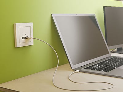 Die leistungsstarken USB-Ladestationen können bis zu 65 W Ladeleistung liefern. 