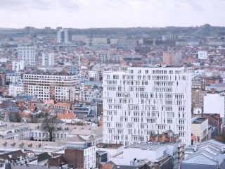 Umnutzung eines Büroriegels zum Wohnhaus in Brüssel