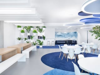 Das Architekturbüro Hank + Hirth hat in Denkendorf bei Stuttgart die Firmenzentrale von Object Carpet entworfen.