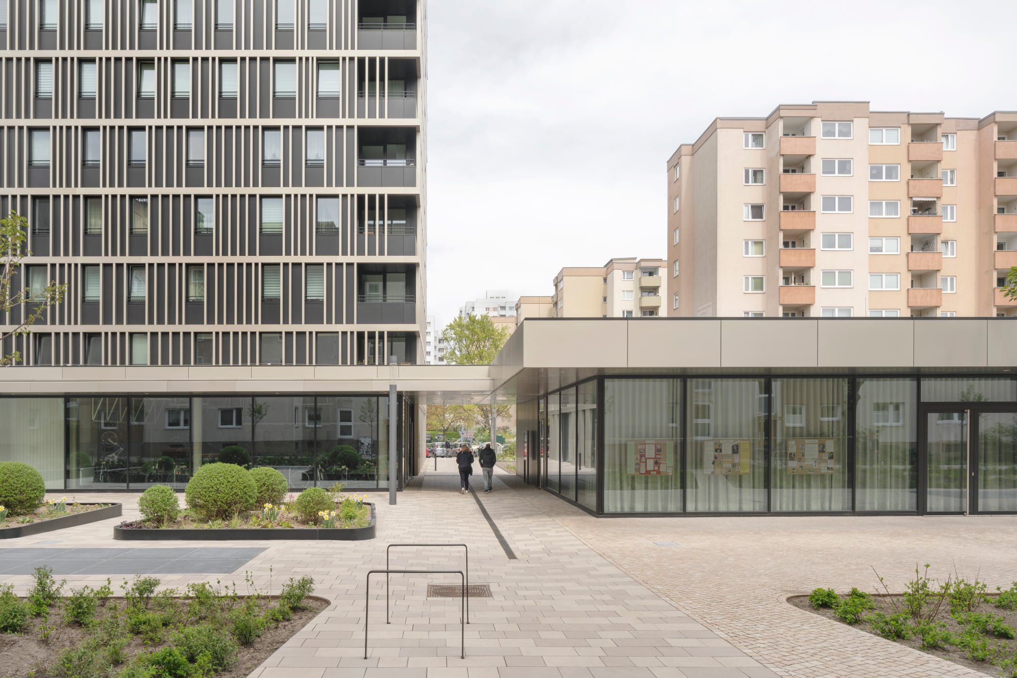 Ein Pavillon dient als Gemeinschaftsraum.