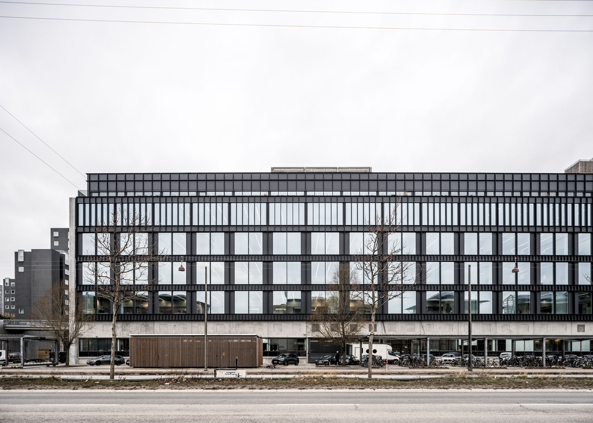 Mit einer neuen Fassade und einer frischen Innenarchitektur haben die Architekten die Qualitäten des brutalistischen Bauwerks wieder hervorgeholt.