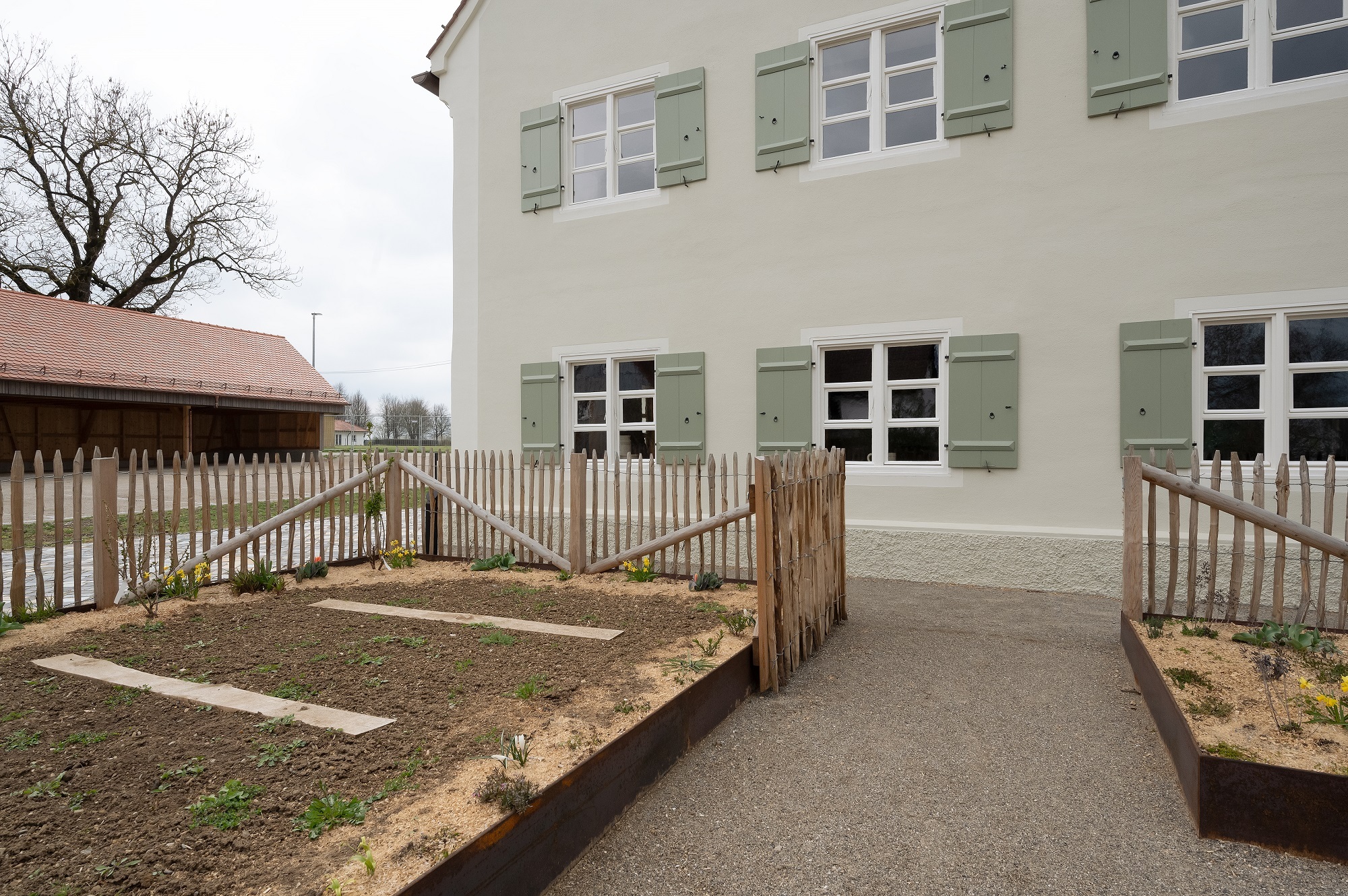 Die Putzflächen wurden, wenn nötig, erneuert oder dem Bestand entsprechend ergänzt.