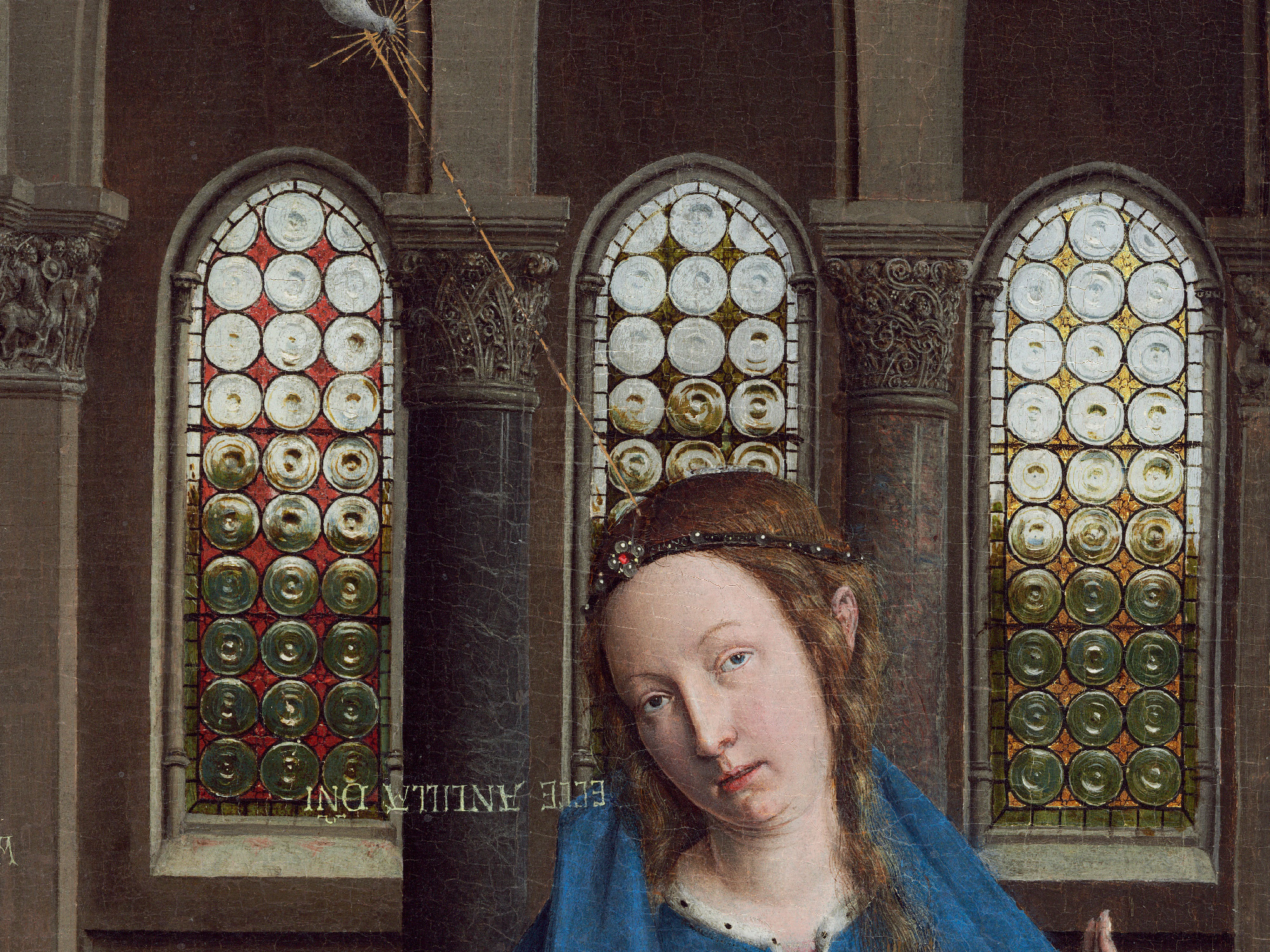 Die Technik und vor allem deren Verwendung lässt sich mindestens bis zum 15. Jahrhundert zurückverfolgen und mit Texten, Stichen und Gemälden belegen. Beispielsweise zeigt Jan van Eyck in seinem Gemälde Mariä Verkündung, das etwa um 1434 bis 1436 entstand, mehrere Fenster mit Butzenscheiben. Auf dem Gemälde ist deutlich zu erkennen, dass die Butzenscheiben verschiedene Farben haben und mit Stegen zusätzlich ausgesteift wurden. 
