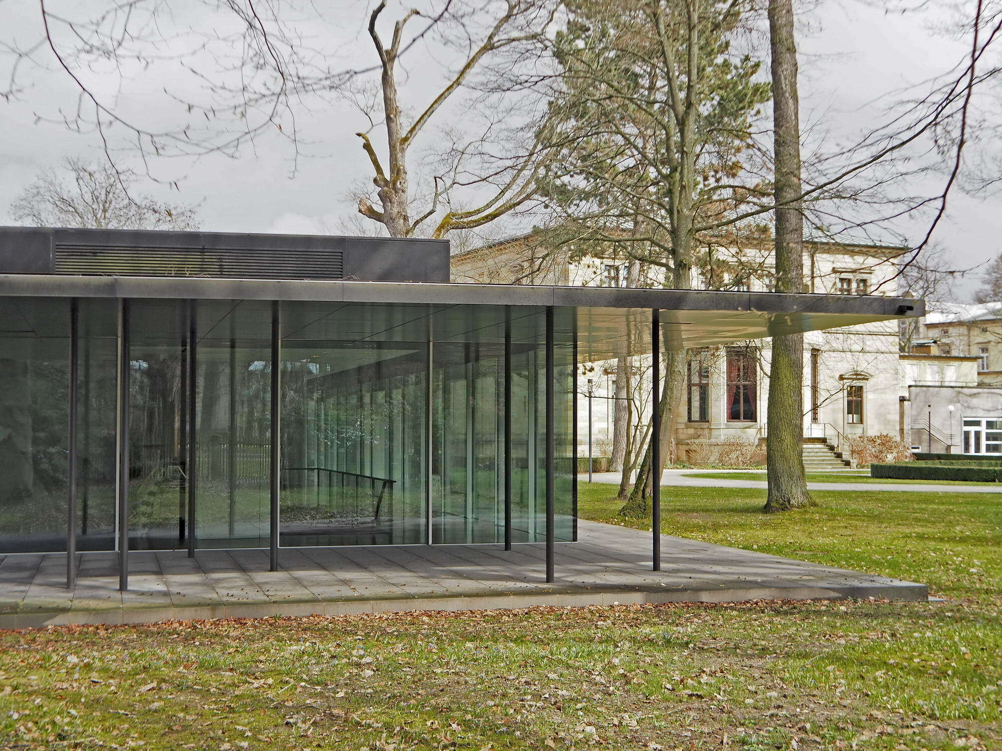 Nach über 35 Jahren Museumsbetrieb stand eine umfassende Sanierung des Richard Wagner Museums in Bayreuth an, in deren Zuge ein Erweiterungsbau von Saab Architekten aus Berlin realisiert wurde.