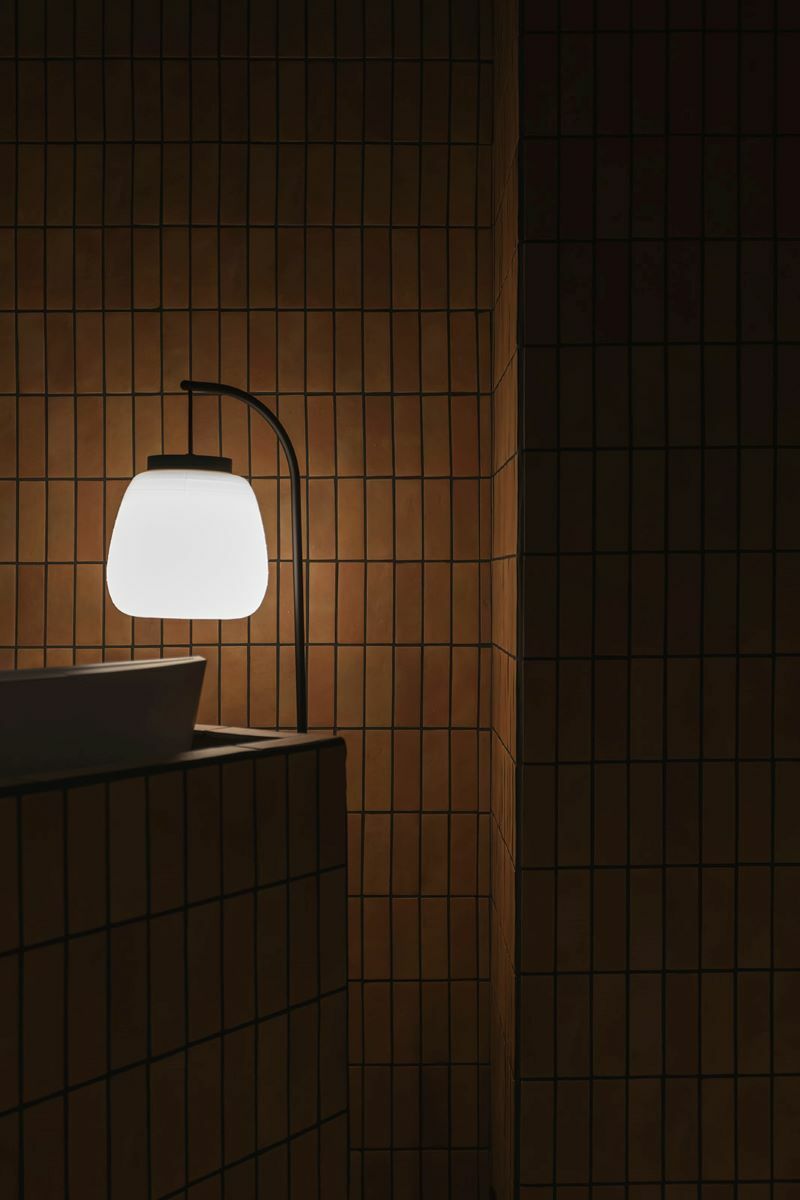 Die Fliesenkollektion Bejmat ist von der traditionellen maurischen Architektur inspiriert und soll die Passion der Restaurantbetreibenden für lokale Produkte widerspiegeln.