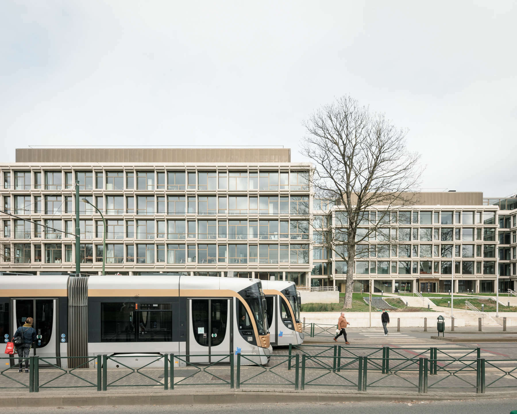 Projet U Rathaus in Uccle Beton Büro/Verwaltung