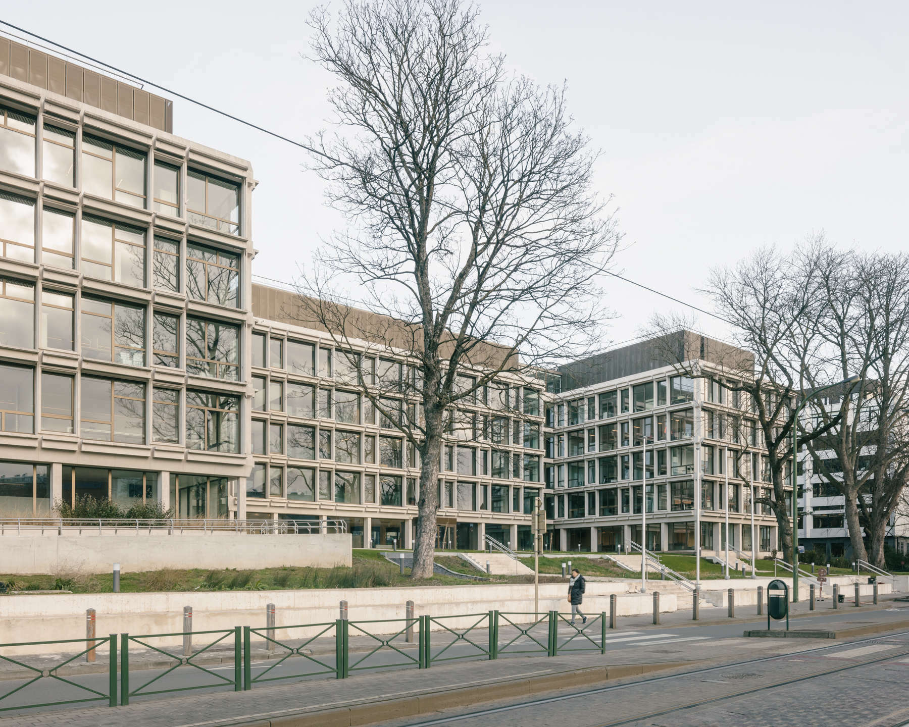 Das ursprünglich in den frühen 1970er-Jahren errichtete Gebäude gehörte einst dem Maschinen-Hersteller Fabricom.