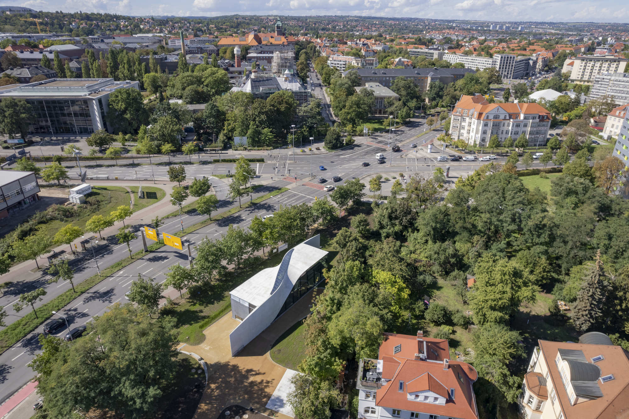Neubrandenburg ärztehaus An Der Marienkirche 2 Carbonbetonbau CUBE in Dresden | Beton | Sonderbauten | Baunetz_Wissen