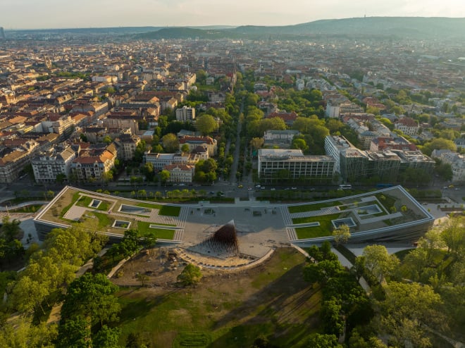 Ethnografisches Museum in Budapest | Stadt- und Dachbegrünung | Kultur ...