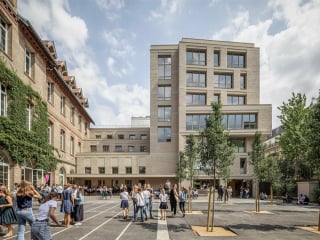 Lycée Notre-Dame des Oiseaux in Paris