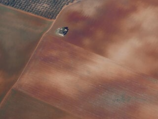 Küstenregionen und kleinbäuerliche Landwirtschaft sind besonders stark von den Folgen der Klimakrise betroffen.