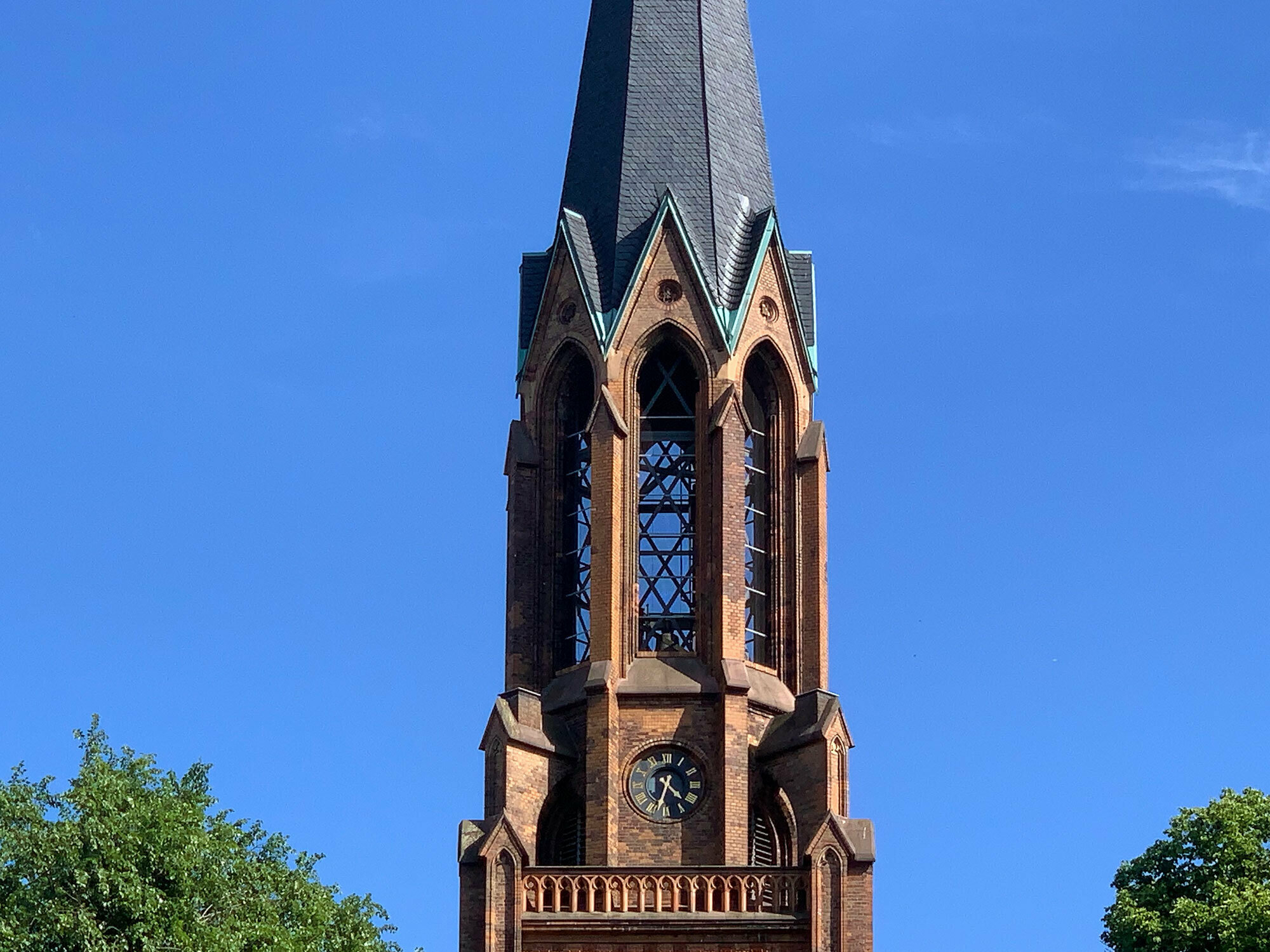 Das Glockenläuten erzeugt Schallpegel zwischen 70 db(A) und 80 db(A). Im Bild: St. Bartholomäus in Friedrichshain, Berlin