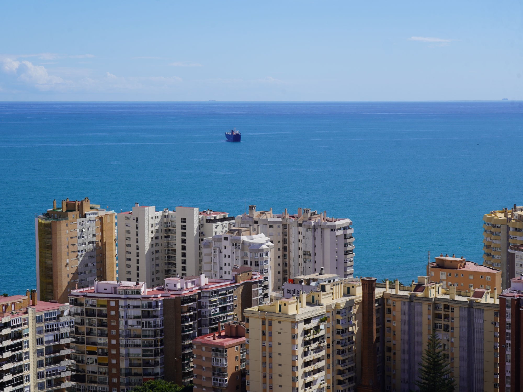 Durch die Lage am Wasser konnten Städte verstärkt Handel treiben und wachsen.