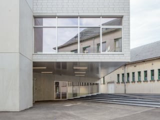 Die Erweiterung des Durlet Gymnasiums in Antwerpen fügt dem Bestandsensemble eine neue architektonische Schicht hinzu. 