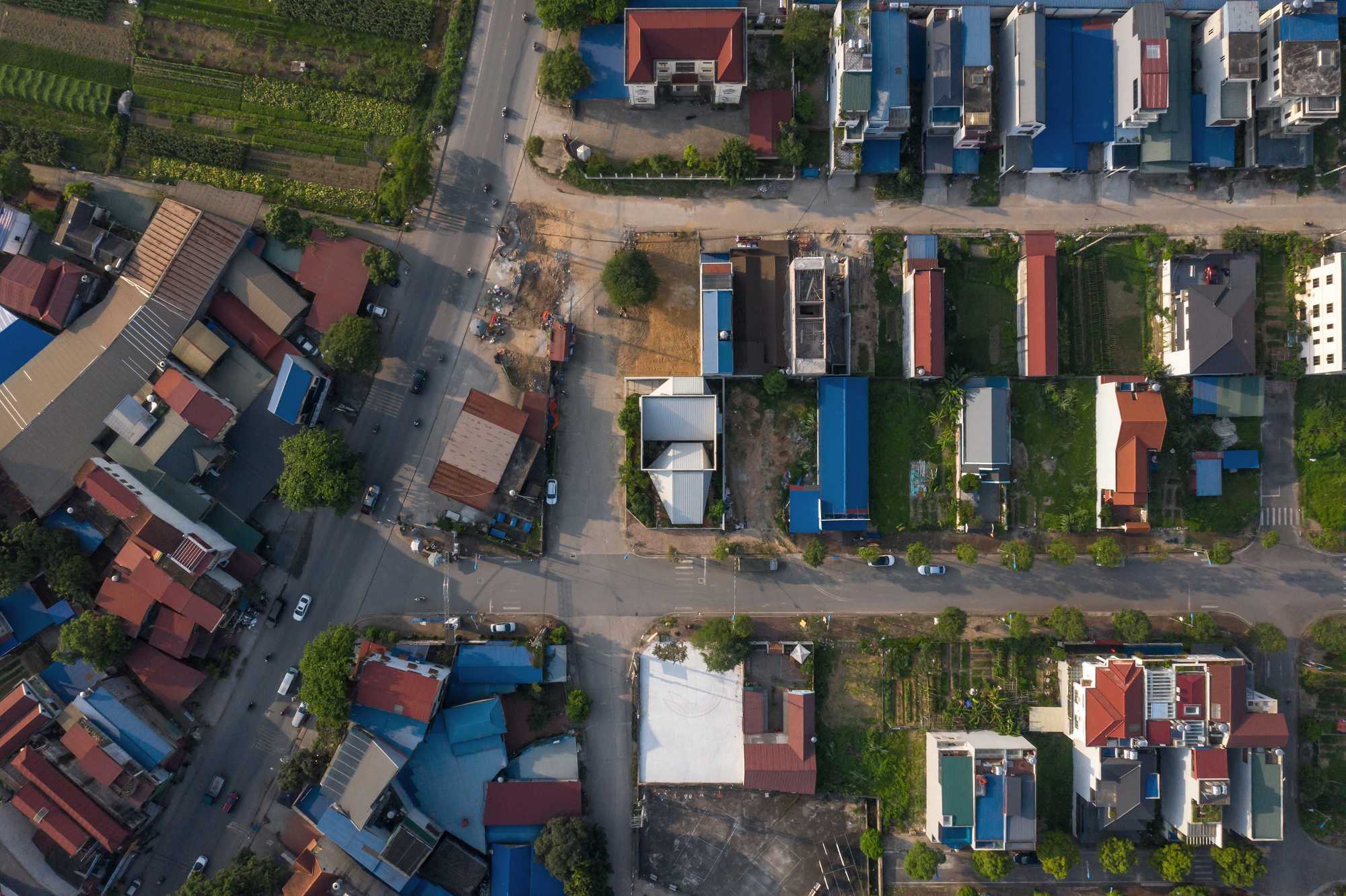 Der 2022 fertiggestelle Neubau befindet sich in einer Stadt in Nordvietnam.