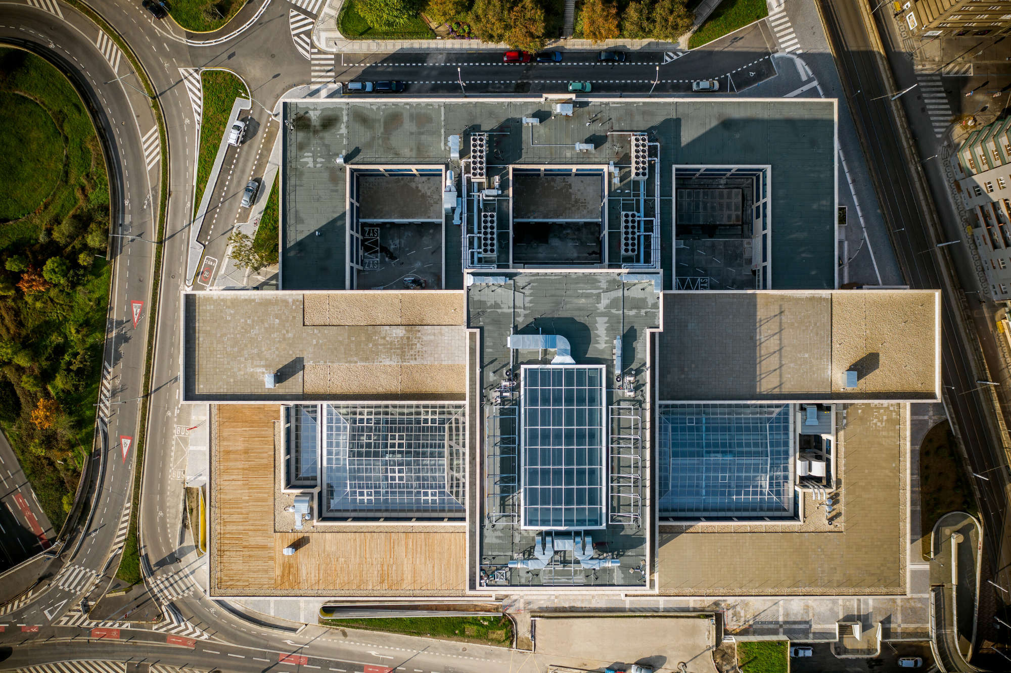 Wie ein Renaissance-Schloss ist der Komplex symmetrisch angelegt.