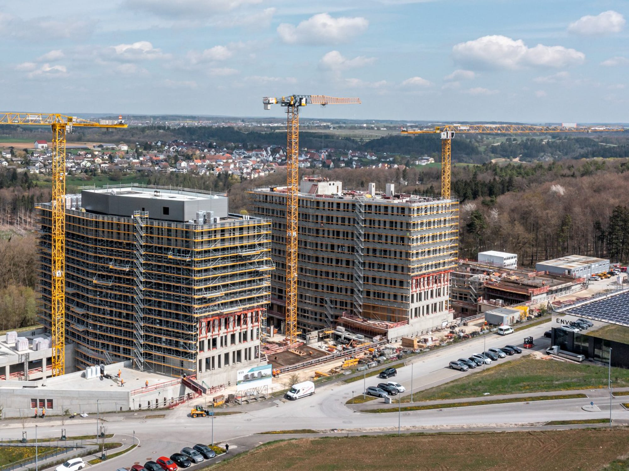 Im Science Park III entsteht im Rahmen der Ulmer Wissenschaftsstadt ein Bürokomplex mit Raum für Labore und Forschung.