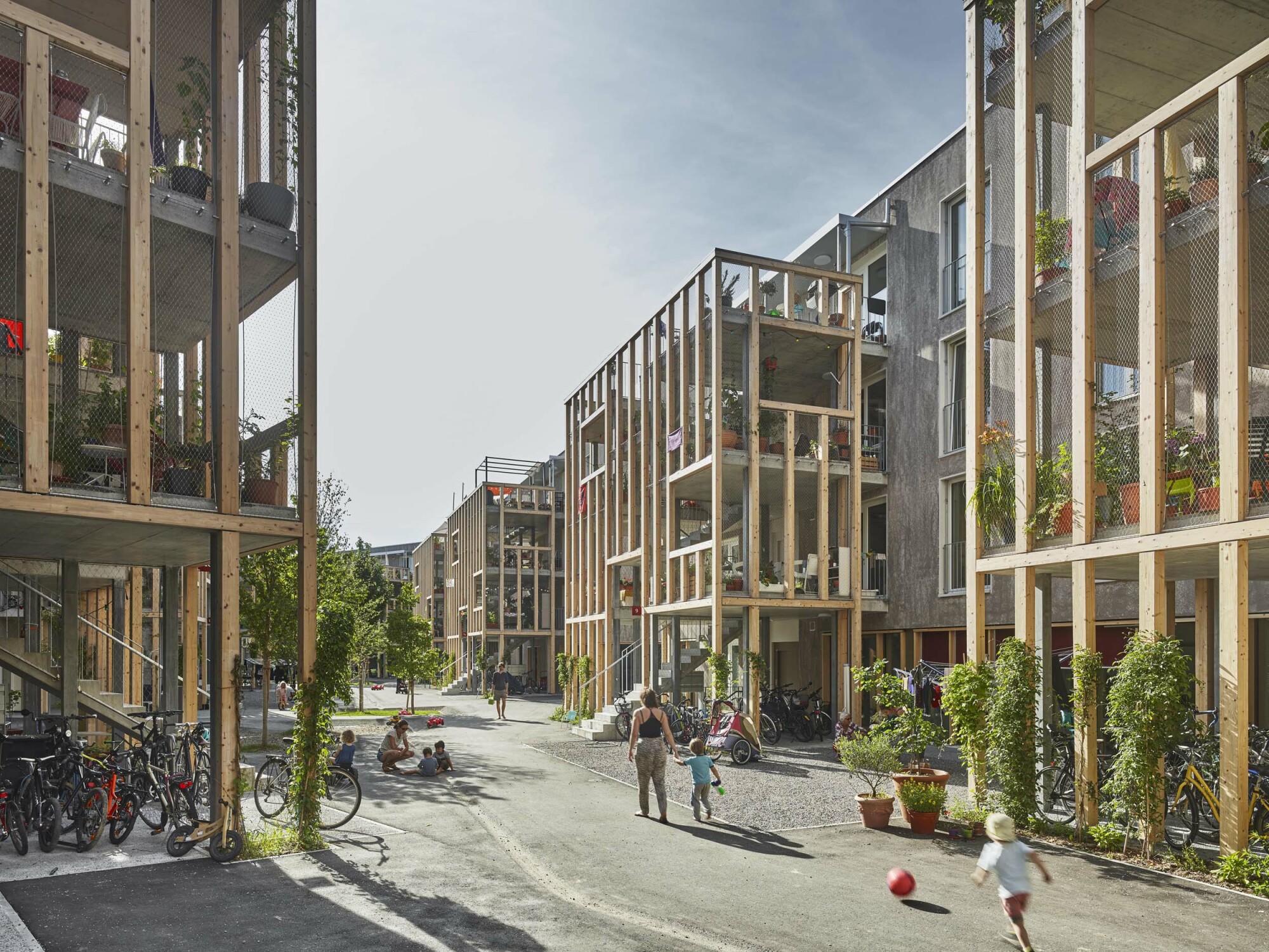 Zentrale Gasse für vielfältige Aktivitäten