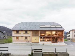 Das Bregenzerwälderhaus Kriechere 70 wurde nach den Plänen von Innauer Matt Architekten rundum saniert. 