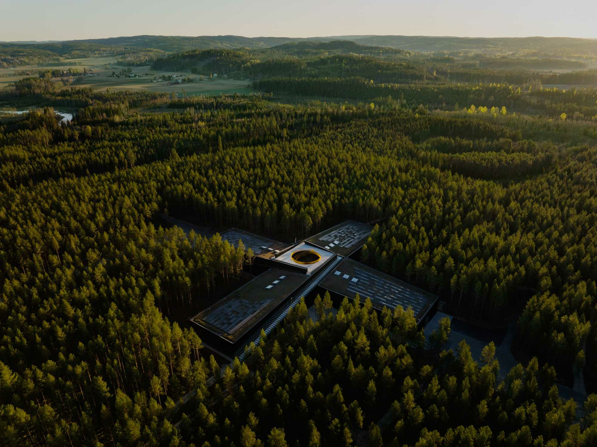 Die Möbelfabrik liegt in Magnor, unweit der schwedischen Grenze.