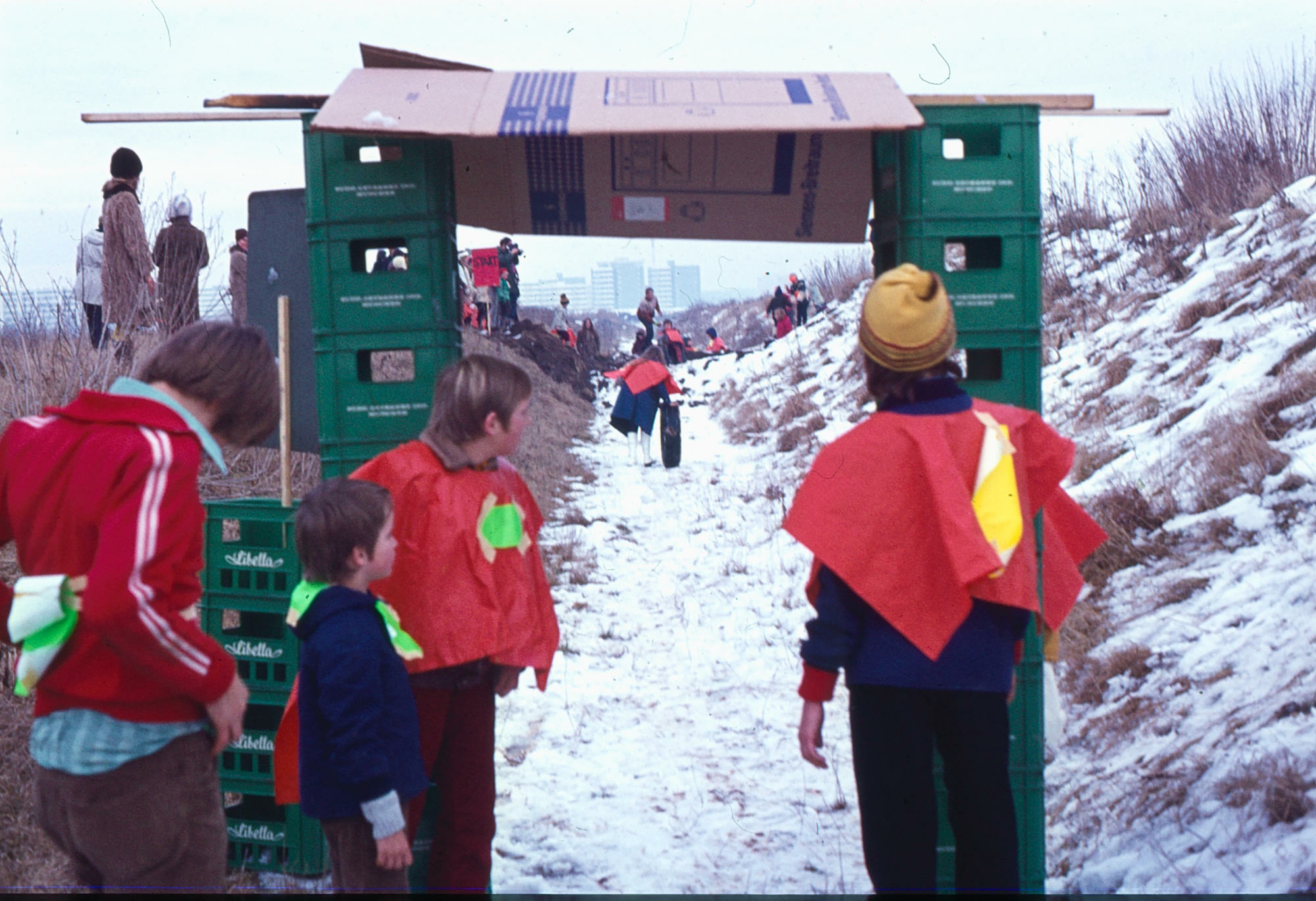 Pädagogische Aktion (PA), Winter-Spielaktion, München-Neuperlach, 1972.