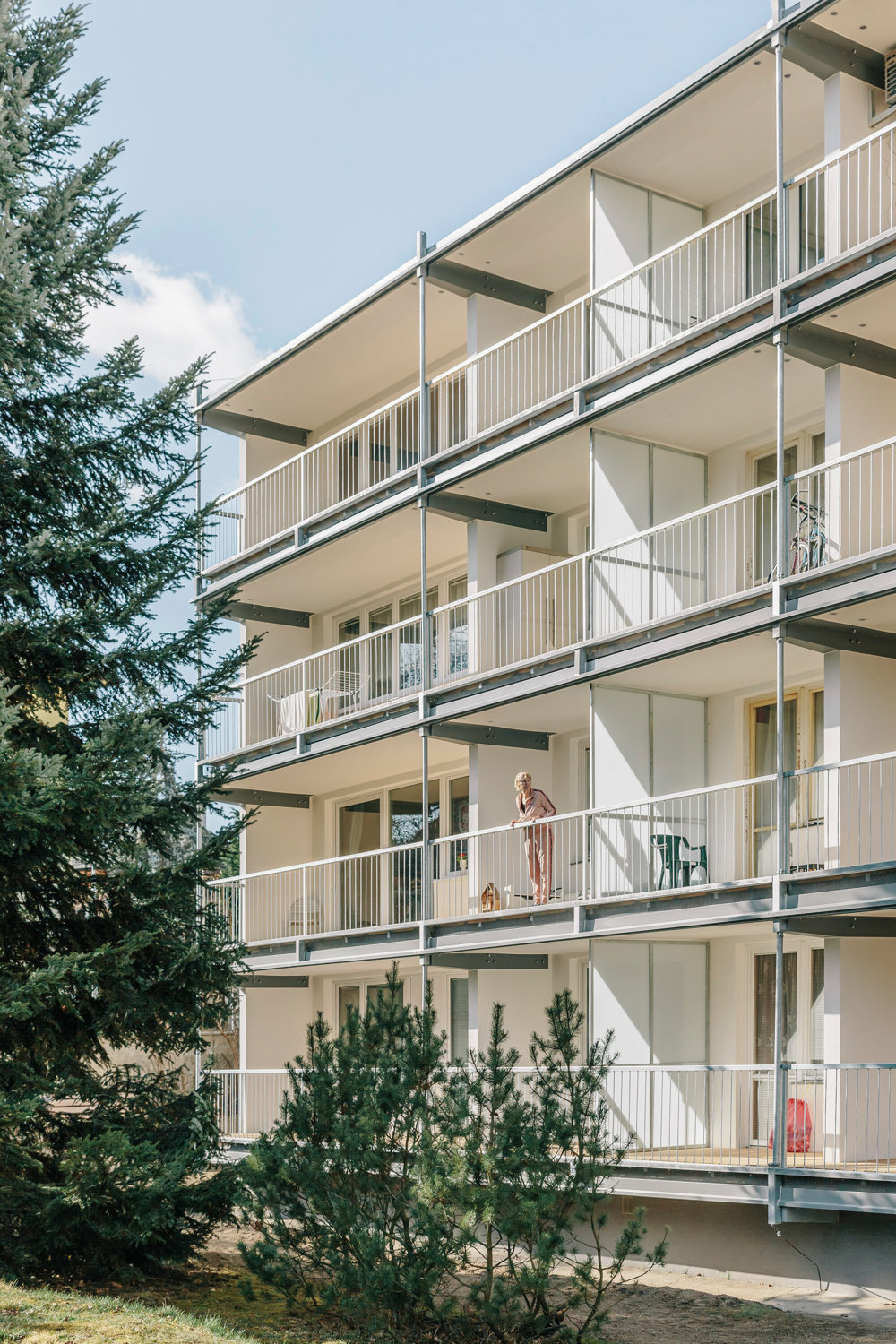 Jeweils zwei Loggien gehören zu einer Wohnung.
