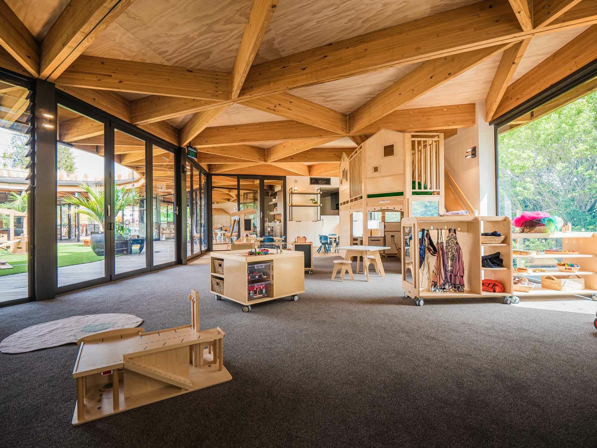 Spielzeug und Inneneinrichtung wurden hauptsächlich aus Holz gefertigt. 