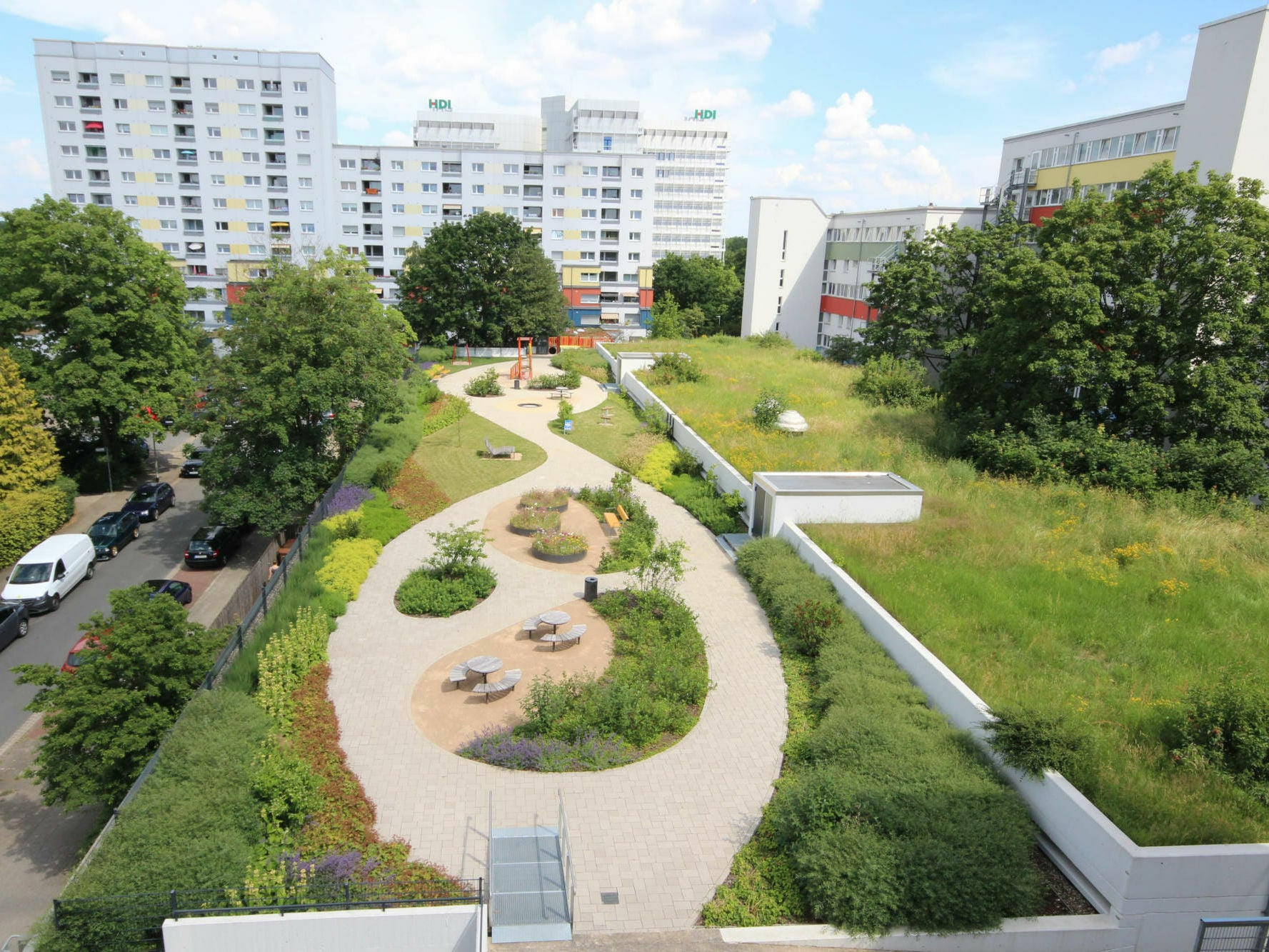 Durch den Einfluss auf das Stadtklima trägt eine grüne Infrastruktur zur Lösung der enormen Herausforderungen in urbanen Gebieten bei.