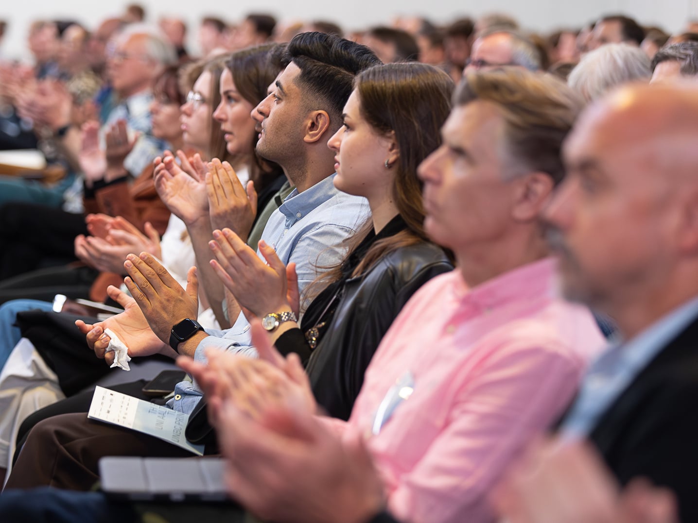 Rund 660 Teilnehmende fanden sich ein zum 5. Holzbaukongress: Bauen mit Holz im urbanen Raum.