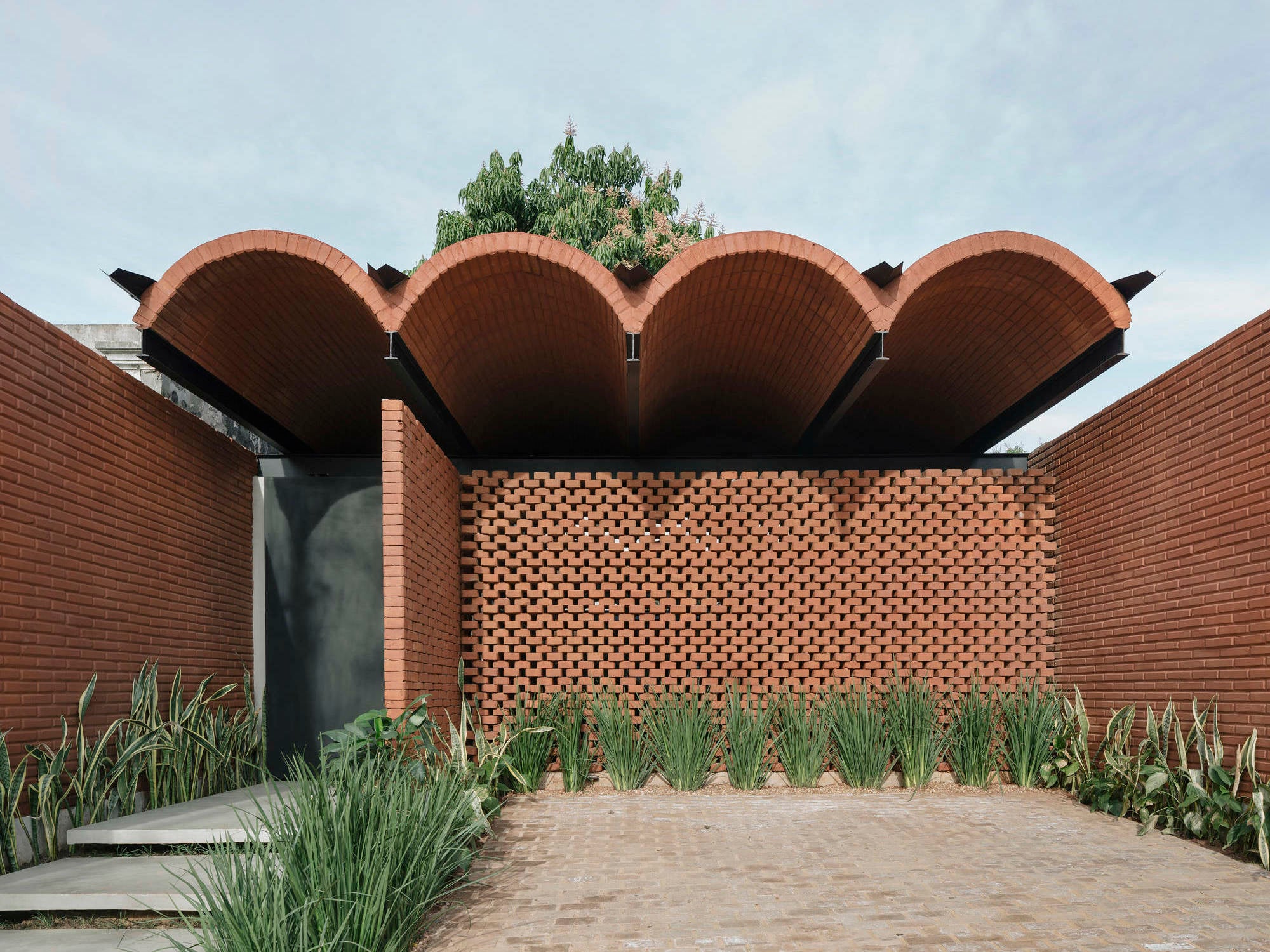 Gewinner Grand Prize und Kategorie Sharing Public Space: International Rugby Experience (Limerick, Irland) von Níall McLaughlin Architects (London, England)