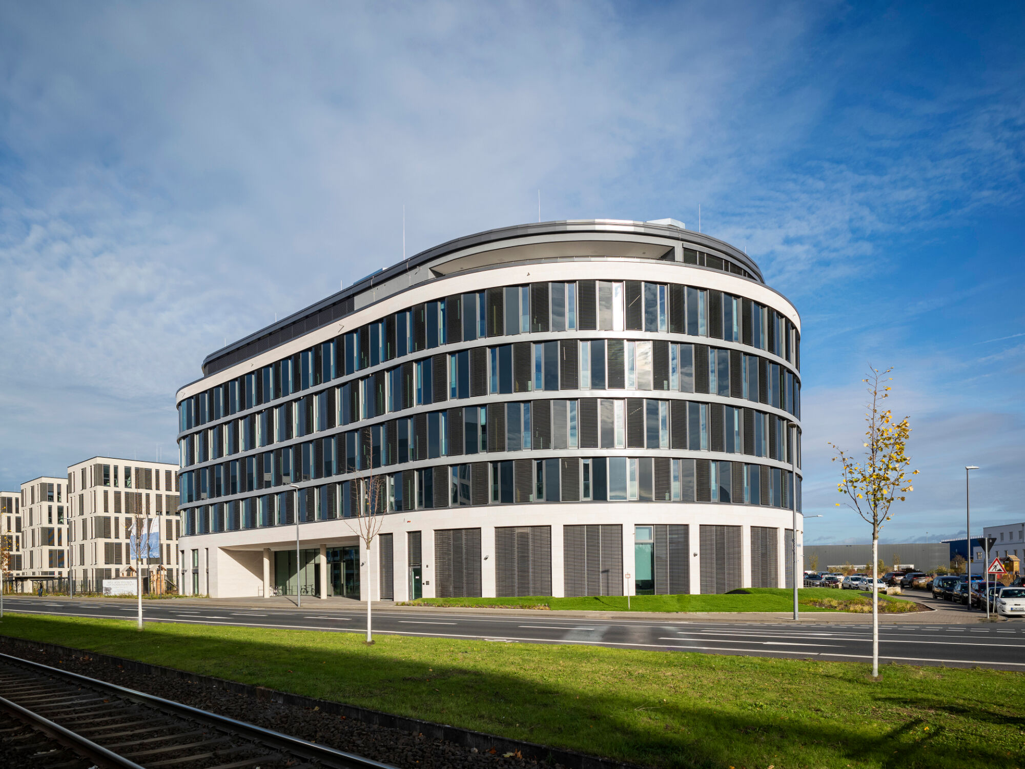Der Siegerentwurf für die neue Zentrale für die Kassenärztliche Vereinigung Nordrhein ging aus einem bürointernen Wettbewerb von ATP architekten und ingenieure hervor.