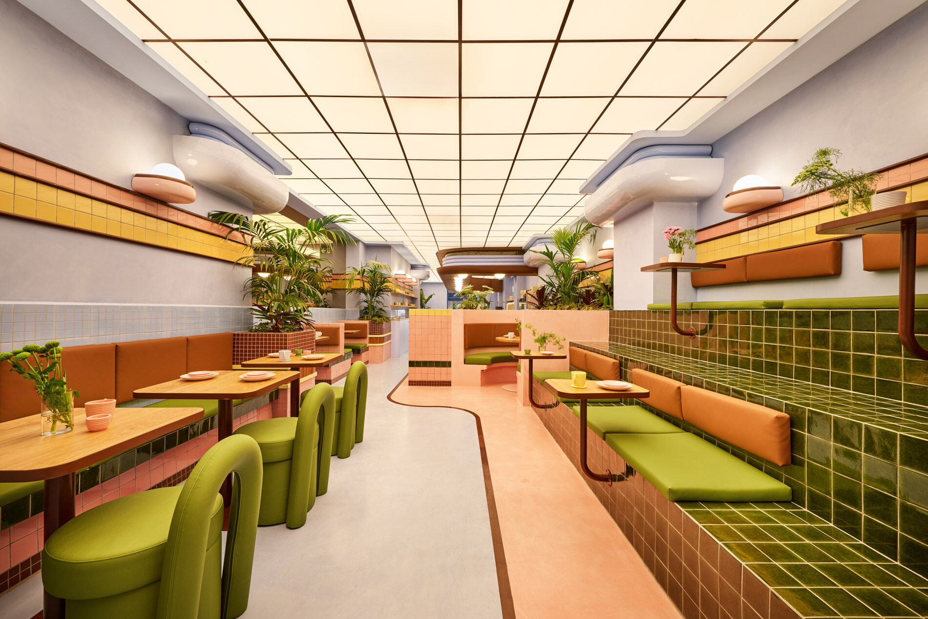Das Interieur ist vom Art déco des Palm Beach County in Miami inspiriert.
