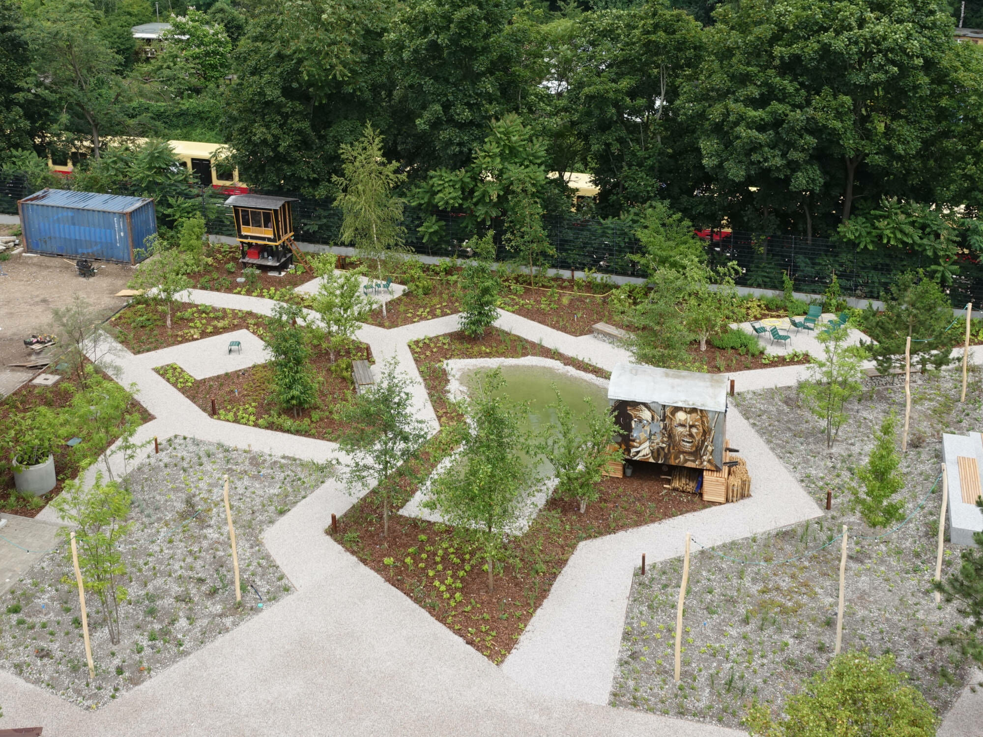 Regenwasserbewirtschaftung auf dem Gelände der Atelier Gardens in Berlin, Planung: MVRDV und Hirschmüller Schindele Architekten