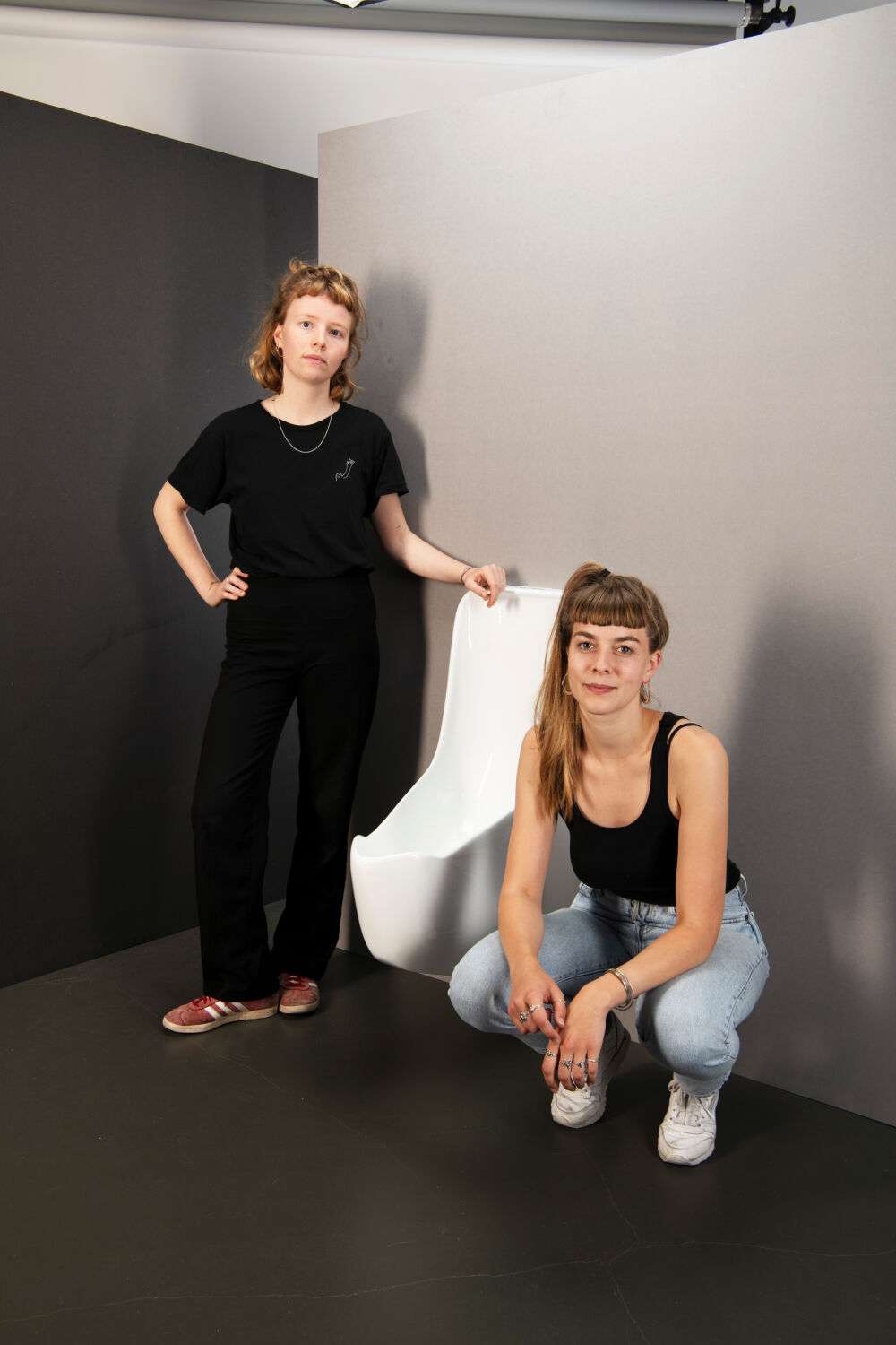 Die Industriedesignerinnen Leonie Roth (links) und Luisa Tschumi (rechts)