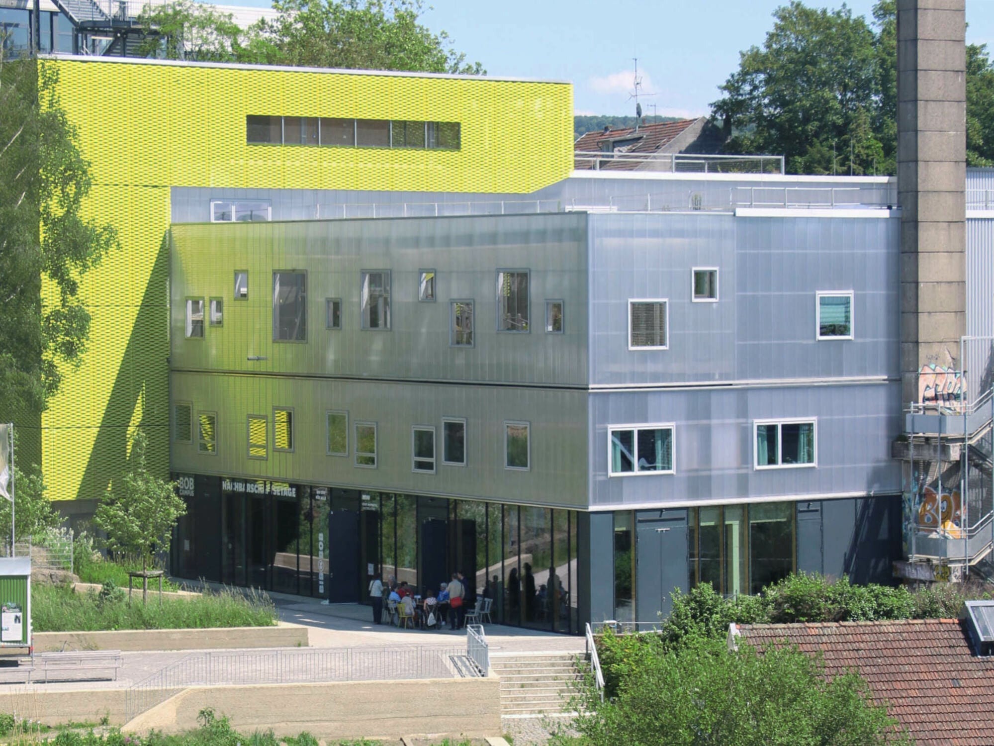 Der BOB Campus in Wuppertal verfügt über eine kybernetische Fassade.