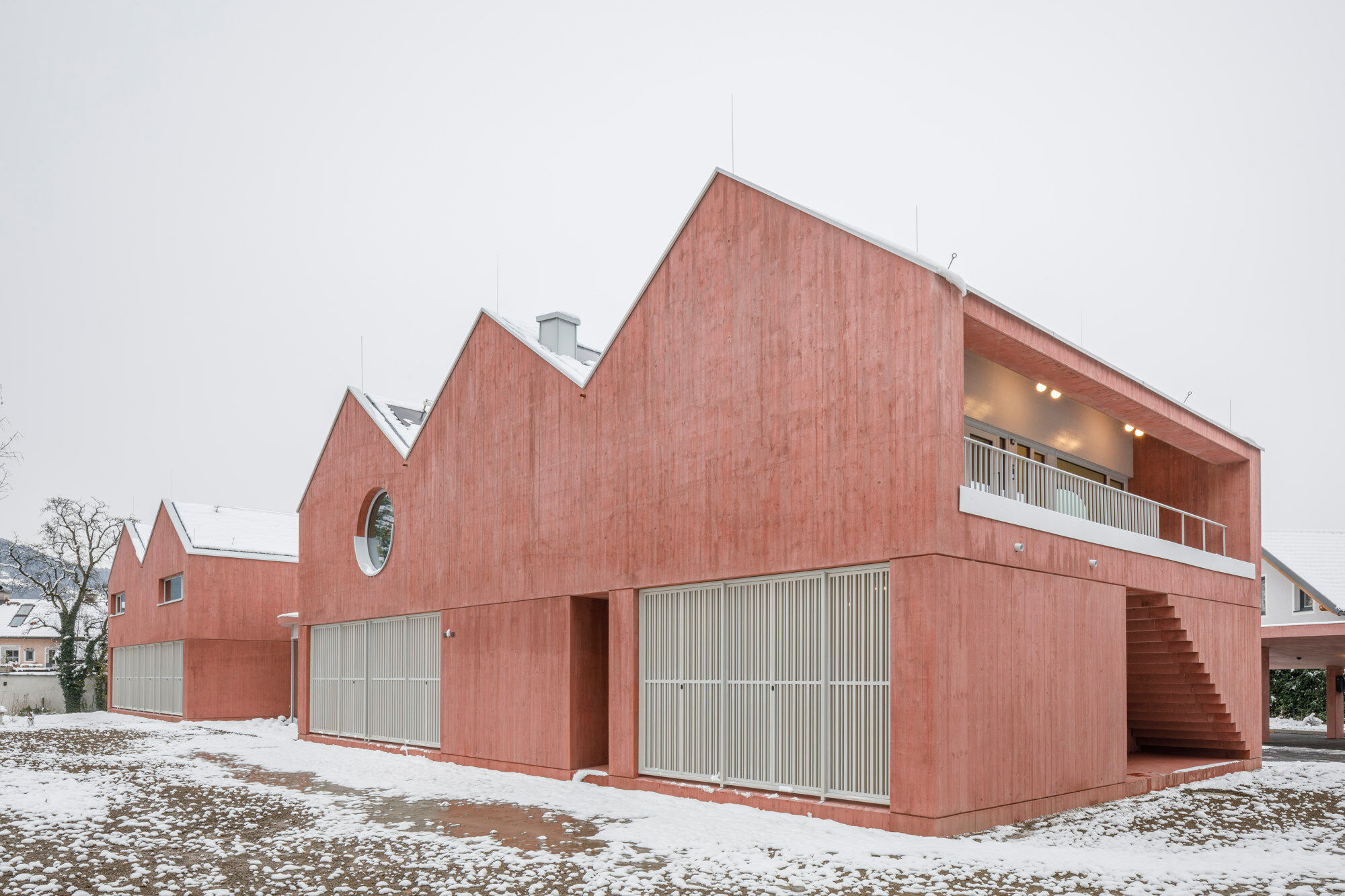 Die Privatklink im Salzburger Umland wurde von Steiner Architecture geplant. 