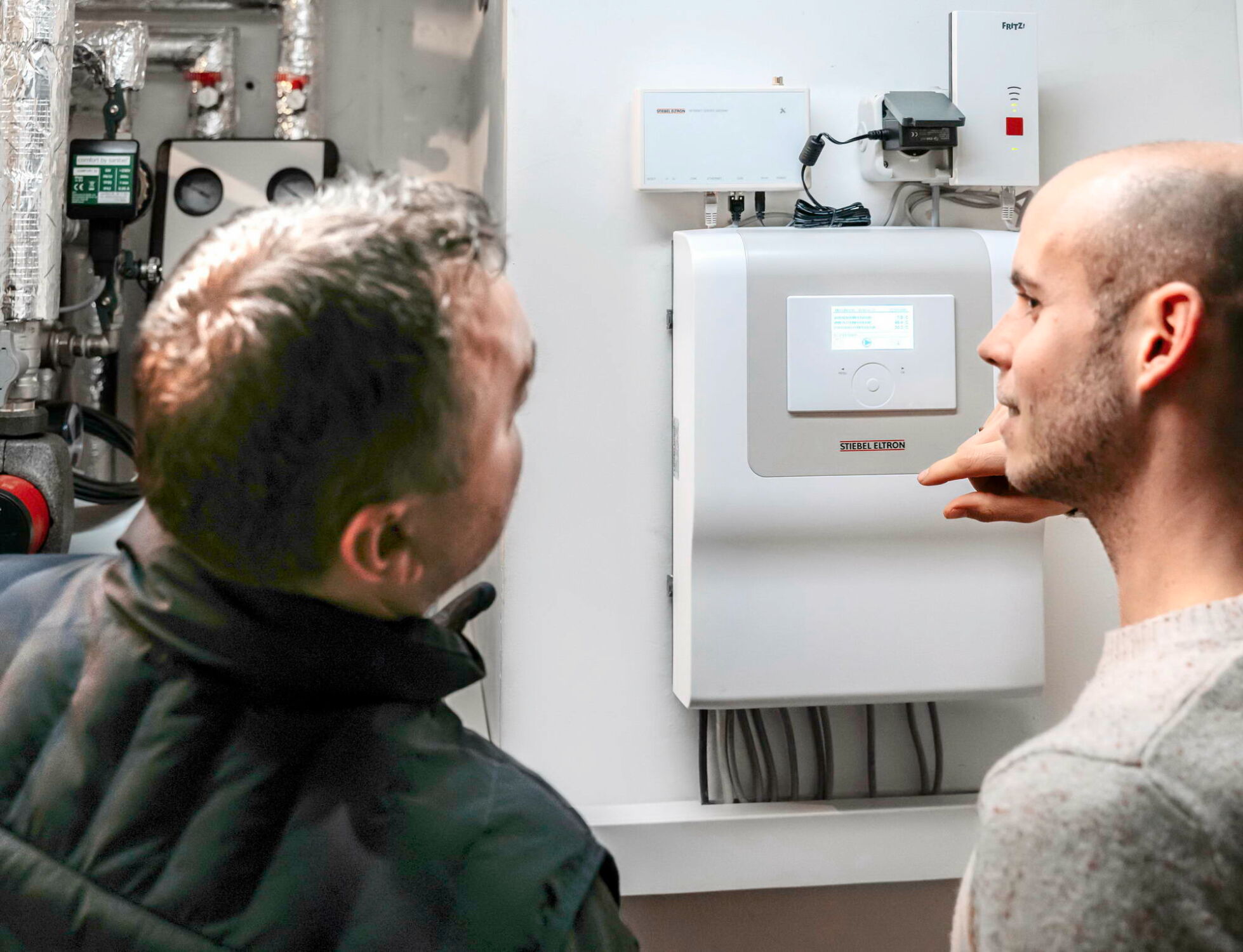 Für das optimale Zusammenspiel von Wärmepumpe und PV-Anlage sorgt das Internet Service Gateway (ISG) mit integrierter Kommunikations-Schnittstelle SG-Ready.