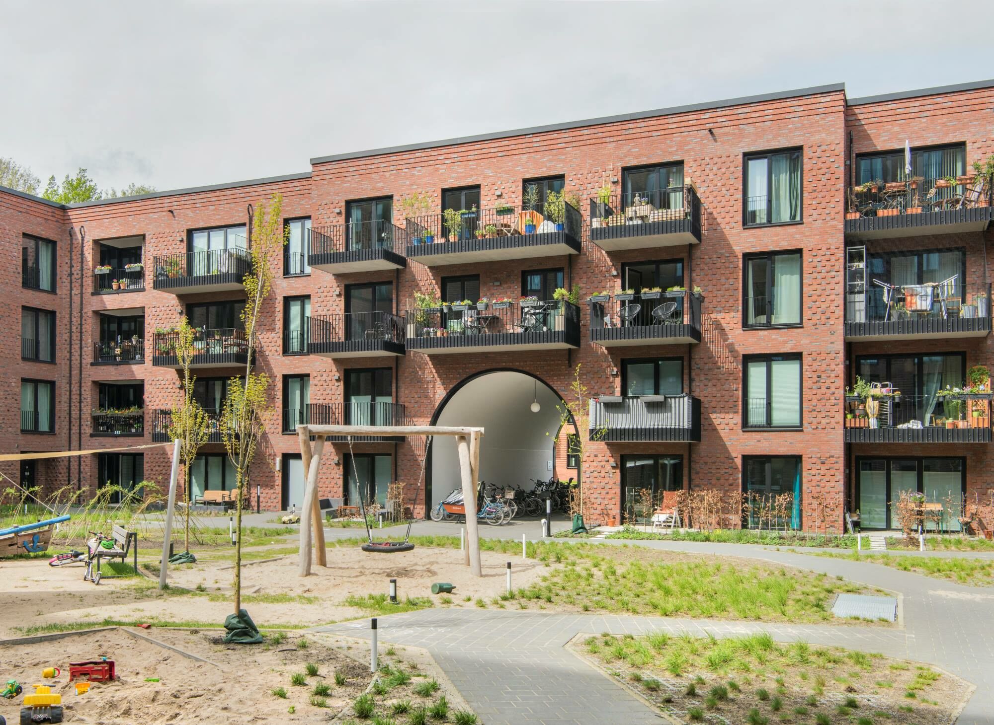 Besonders war der partizipative Planungsprozess, in enger Abstimmung mit den Wohnungseigentümer*innengemeinschaften und Genossenschaften. 