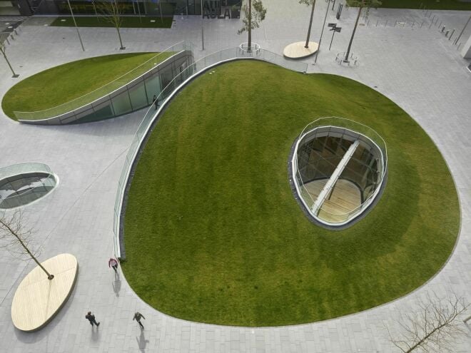 Auer Weber Architekten planten auf dem Bildungscampus der Dieter Schwarz Stiftung eine unterirdische Mensa.