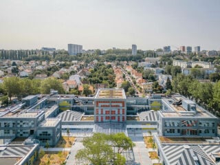 In Antony bei Paris wurde das Collège Anne Frank nach Plänen von MARS Architectes saniert.