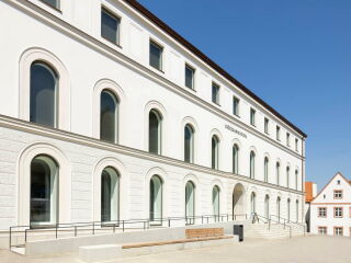 Das gut 150 Jahre alte Gebäude des Diözesanmuseums wurde von dem Architekten Matthias Berger im klassizistischen Stil errichtet und nun von Brückner & Brückner Architekten runderneuert.